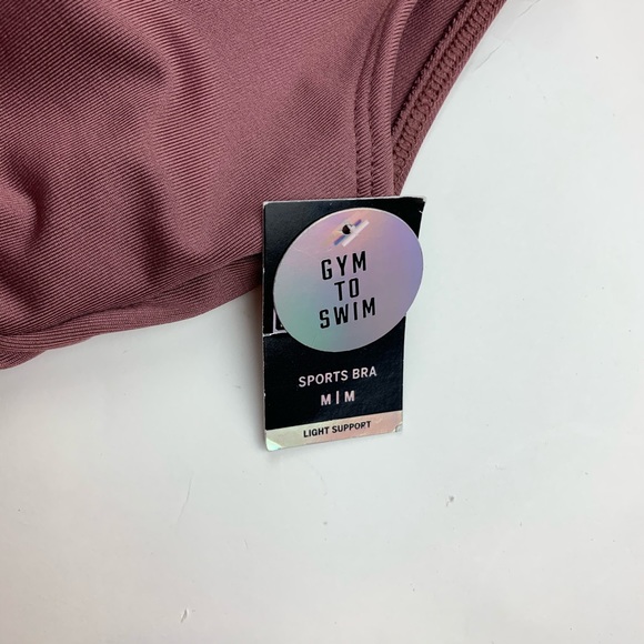 VS Pink Sports Bra Size Medium Brand new with tag - Picture 3 of 5